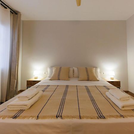Bravissimo Figuerola, Spacious 3-Bedroom Apartment Girona Dış mekan fotoğraf