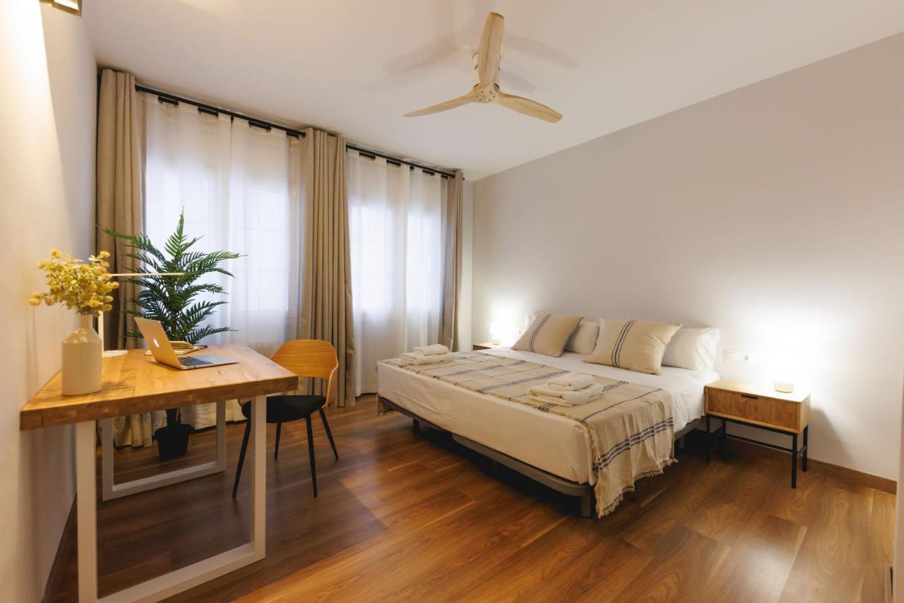 Bravissimo Figuerola, Spacious 3-Bedroom Apartment Girona Dış mekan fotoğraf