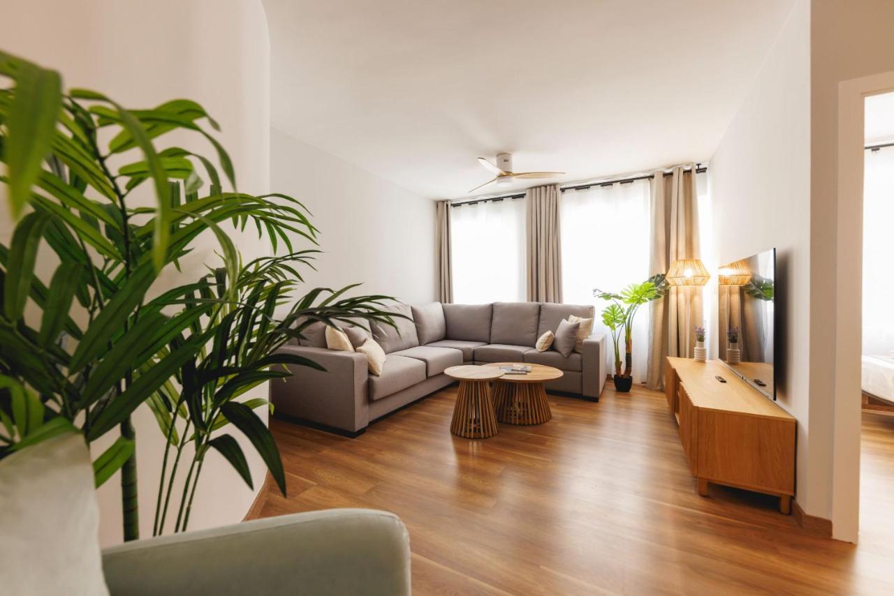 Bravissimo Figuerola, Spacious 3-Bedroom Apartment Girona Dış mekan fotoğraf