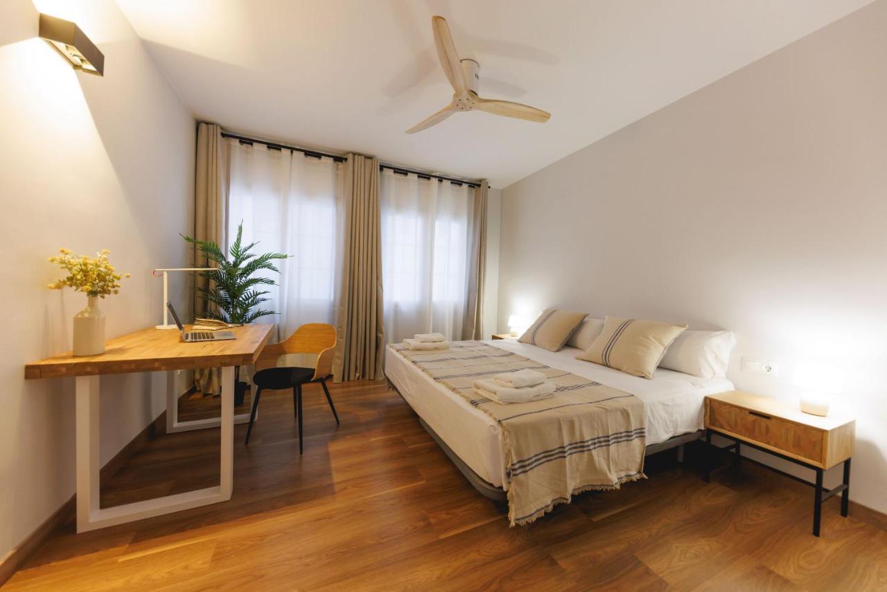 Bravissimo Figuerola, Spacious 3-Bedroom Apartment Girona Dış mekan fotoğraf